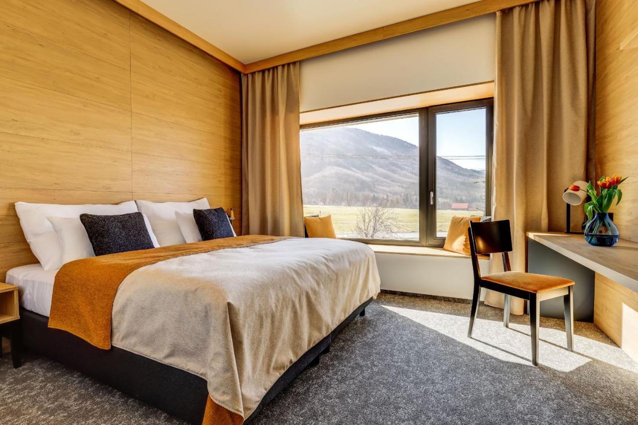 Maralak Hotel 4*