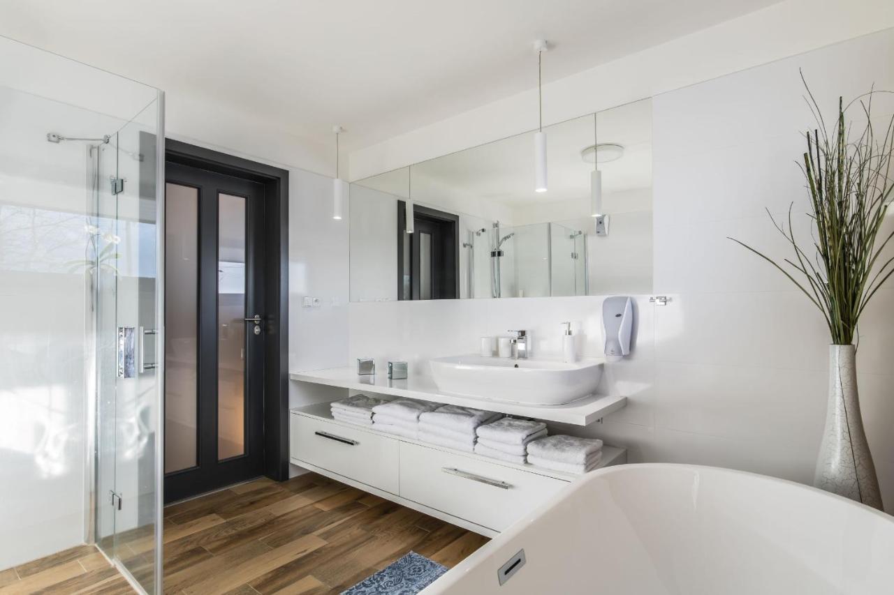 Maralak Hotel Kuncice pod Ondrejnikem