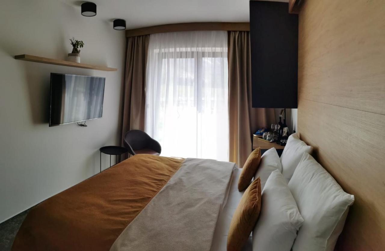 Hotel Maralak 4*